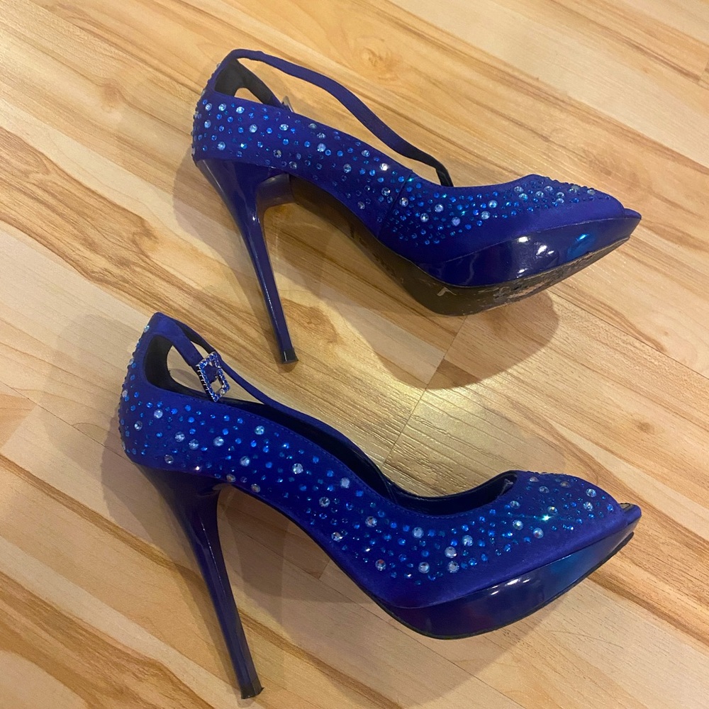 Karen Millen Blue Satin and Blue Rhinestone Heels Size 36. Excellent Condition!